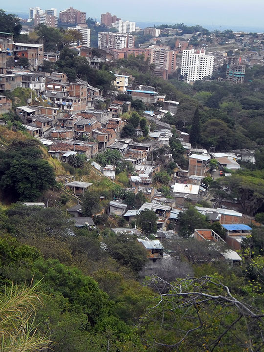 07-BARRIOS-DE-INVASION