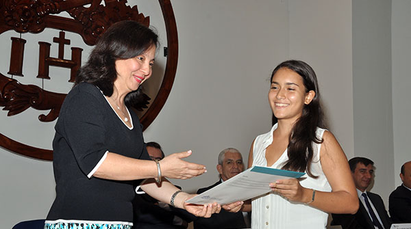 JAVERIANA-BECAS-2014-2