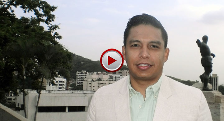 deninson-mendoza-play