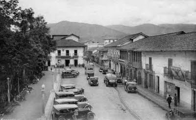 plaza-de-caycedo-1920