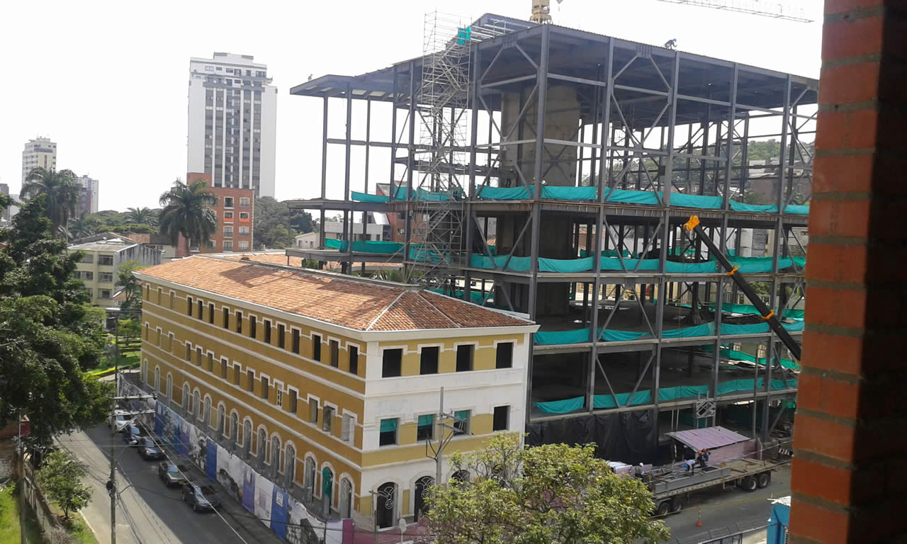 Demolieron toda la edificación, exceptuando la fachada y esto ha sido violatorio del patrimonio de la ciudad