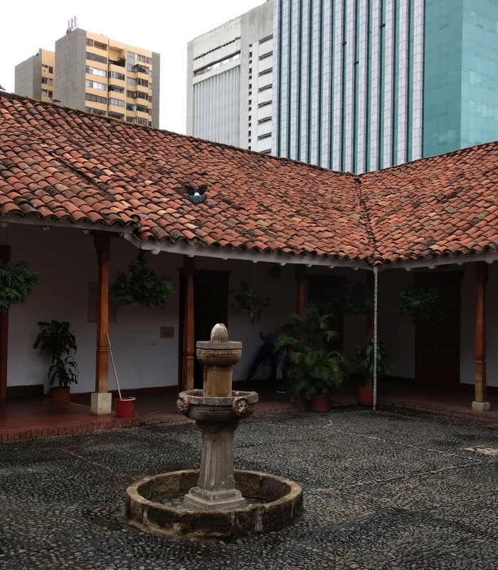 Cali arquitectura contrastes