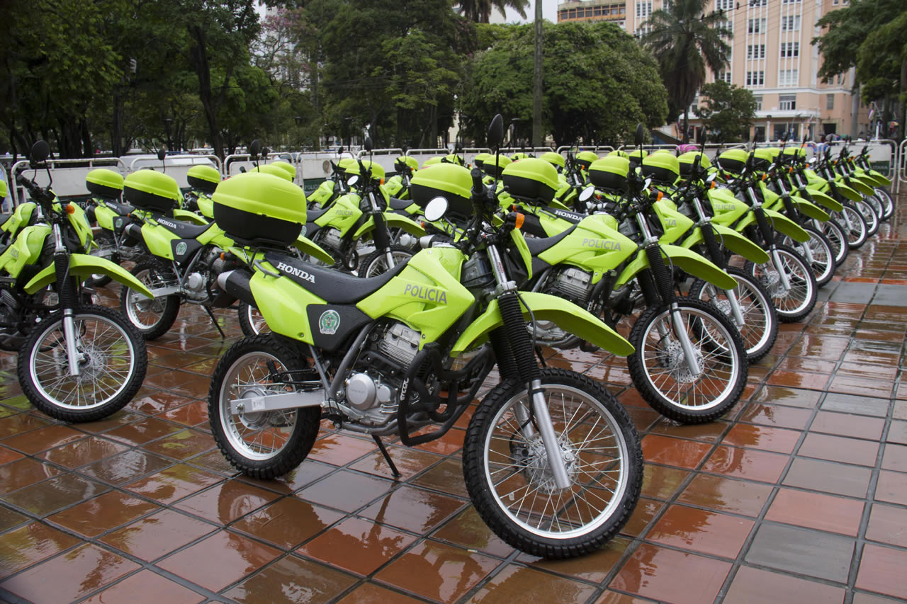 Administración de Maurice Armitage entregó a la Policía Metropolitana 102 motocicletas