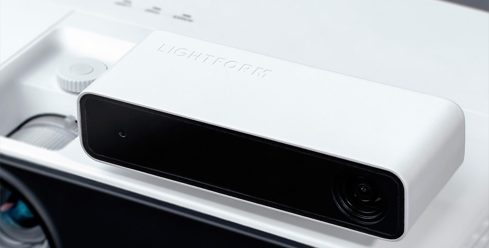 La combinación de una cámara, un proyector y la realidad aumentada: Lightfrom