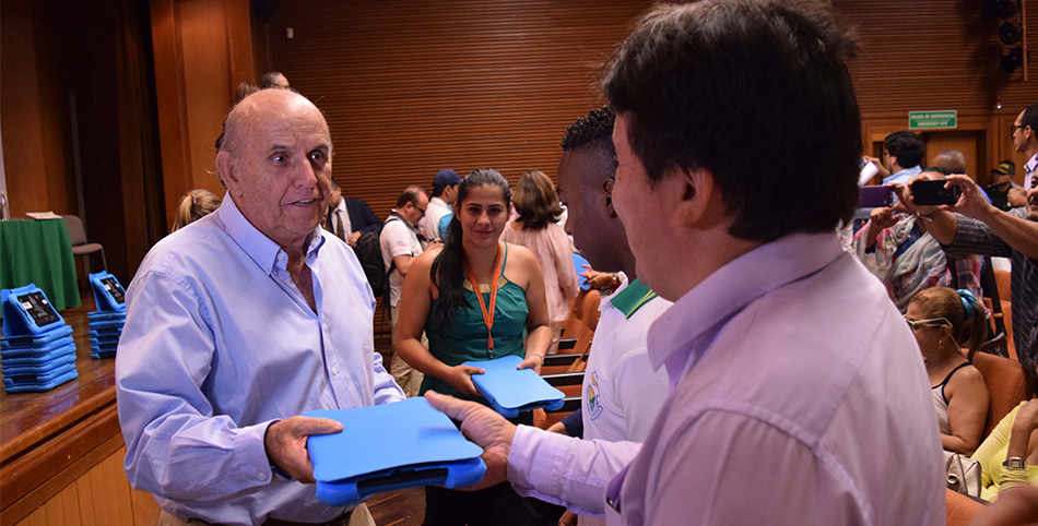 Mintic resalta esfuerzo de gobierno Armitage 1