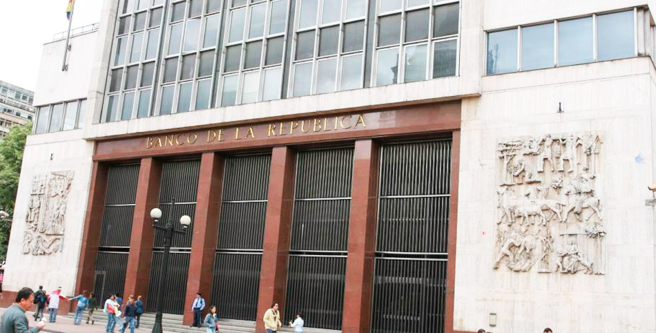 Gobierno presiona a BanRepública y bajan las tasas de interés