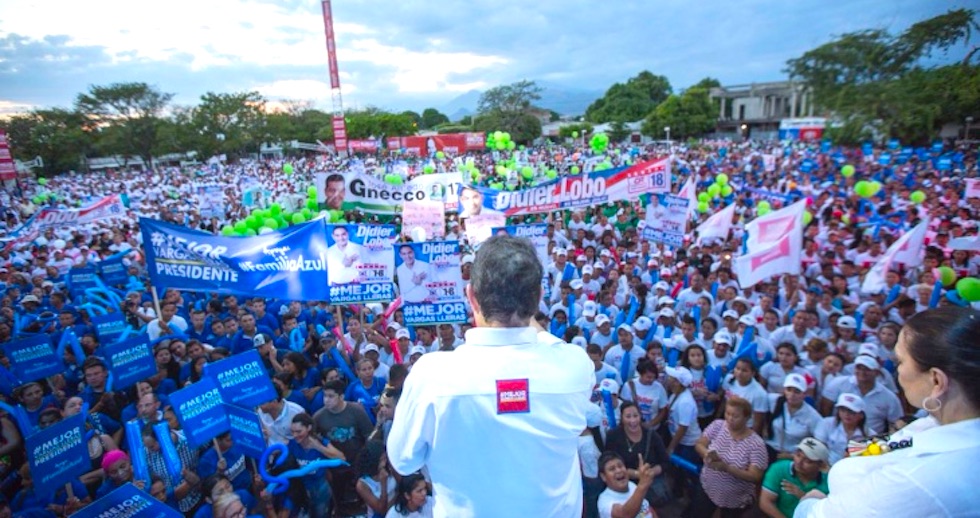 Contratos con el gobierno pueden tener clausulas condicionadas