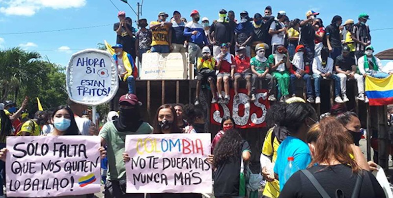 mesa de dialogo con los líderes Primera Línea