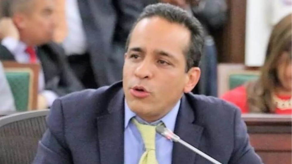 Alexander sería el candidato, sí gana Petro