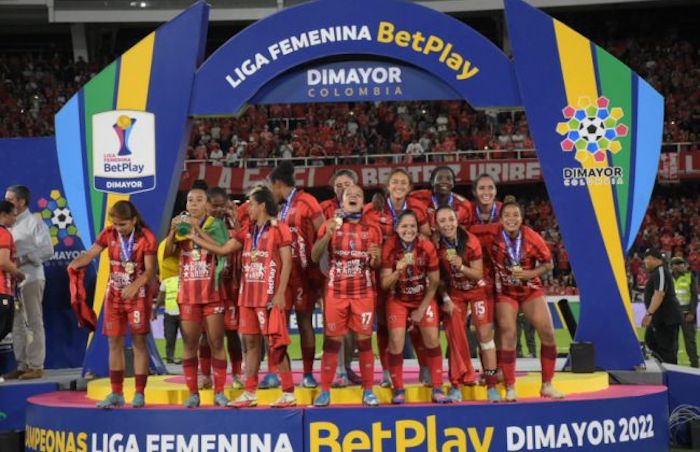 Cali, la plaza del fútbol femenino.